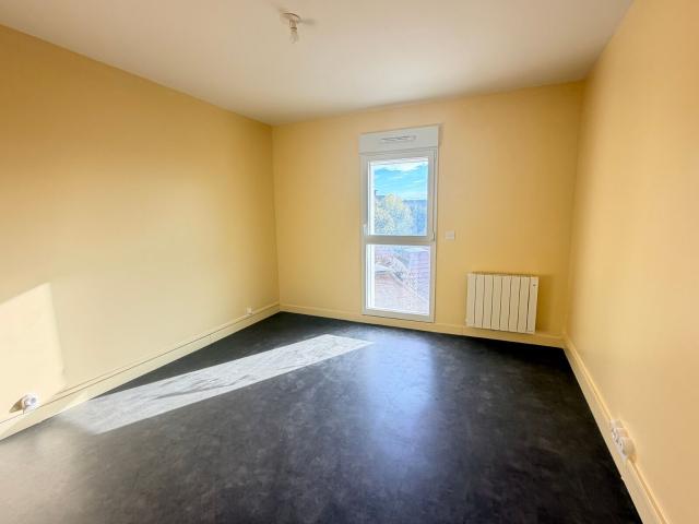 Location appartement, 78.14 m² T 3 à Château Thierry, 727 €