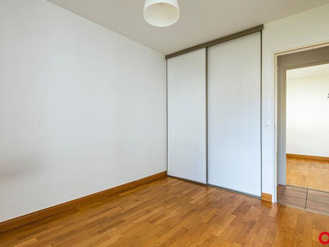 Location appartement, 78 m² T 4 à Reims, 1 000 €