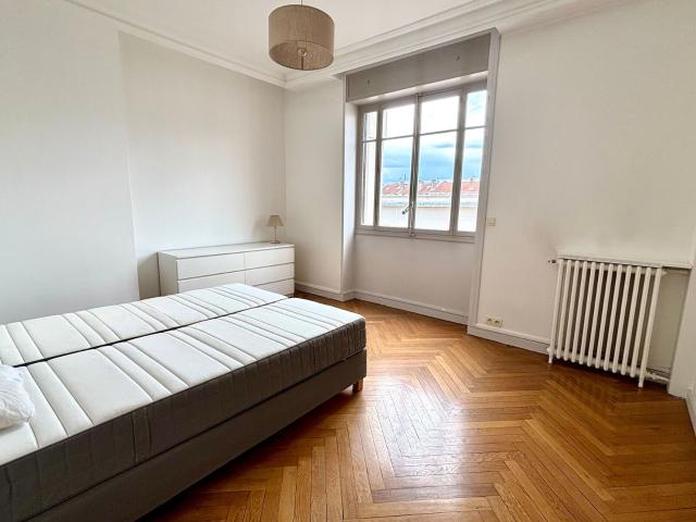 Location appartement, 79.1 m² T 3 à Lyon 6, 1 620 €