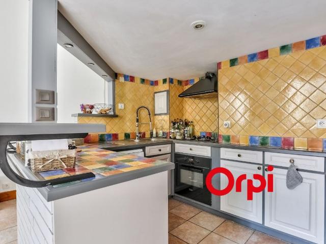 Location appartement, 79.2 m² T 4 à Lyon 6, 1 536 €