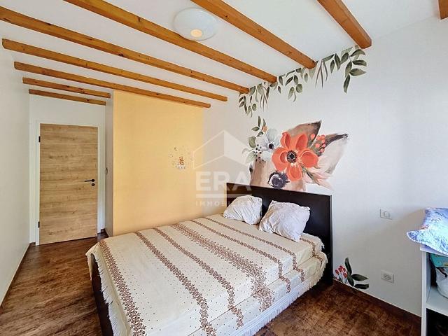 Location Appartement 7 pièces 118m²