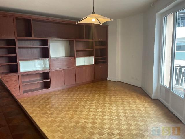 Location Appartement 7 pièces 145m² LANNEMEZAN 65300