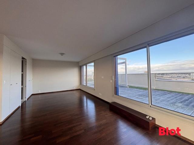 Location Appartement 7 pièces 183m² RENNES 35700