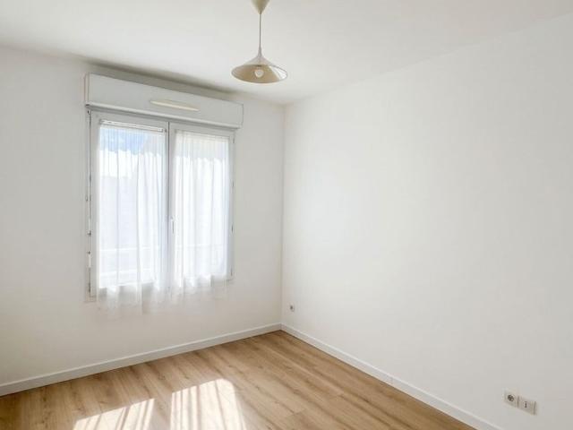 Location appartement, 83.64 m² T 4 à Antony, 1 650 €