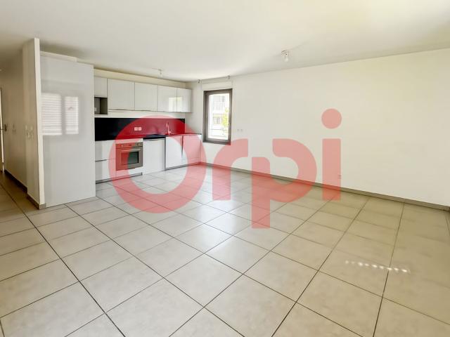 Location appartement, 80.83 m² T 4 à Lyon 8, 1 290 €