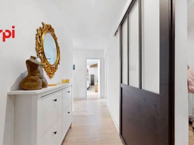 Location appartement, 80.32 m² T 3 à Bordeaux, 1 420 €