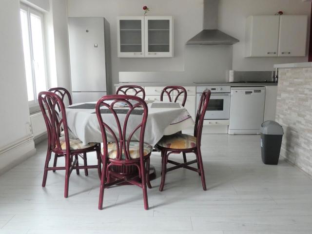 Location appartement, 80 m² T 3 à Le Creusot, 590 €