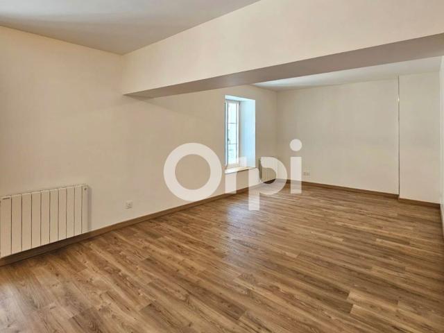 Location appartement, 80 m² T 4 à Moret sur Loing, 1 200 €