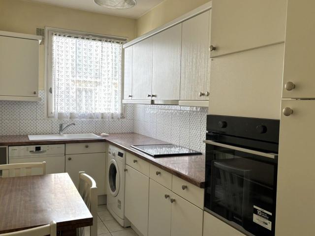 Location appartement, 81.5 m² T 3 à Paris 11, 2 956 €