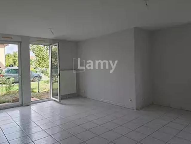 location appartement, 87.0 m² terrasse parking
