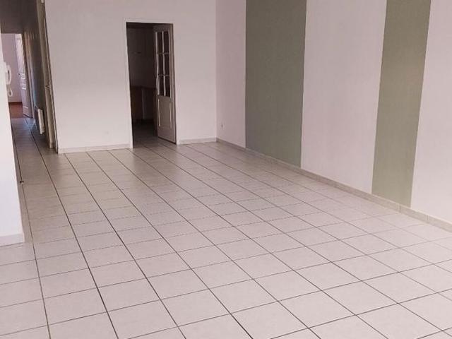 Location Appartement 84 m² à Montluel 799 ¤ CC /mois