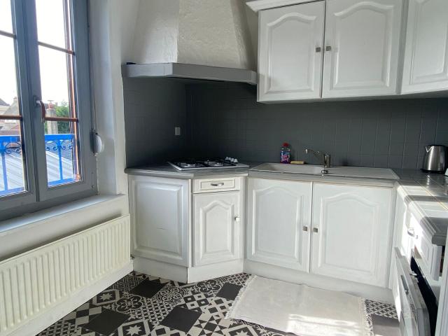 Location appartement, 85.78 m² T 4 à Rue, 941 €