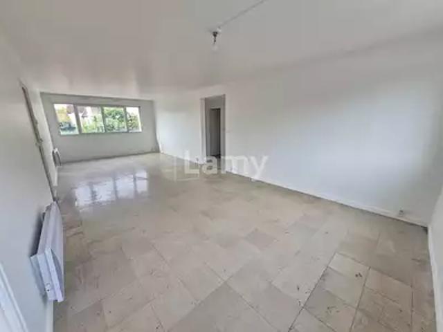 location appartement, 86.11 m²