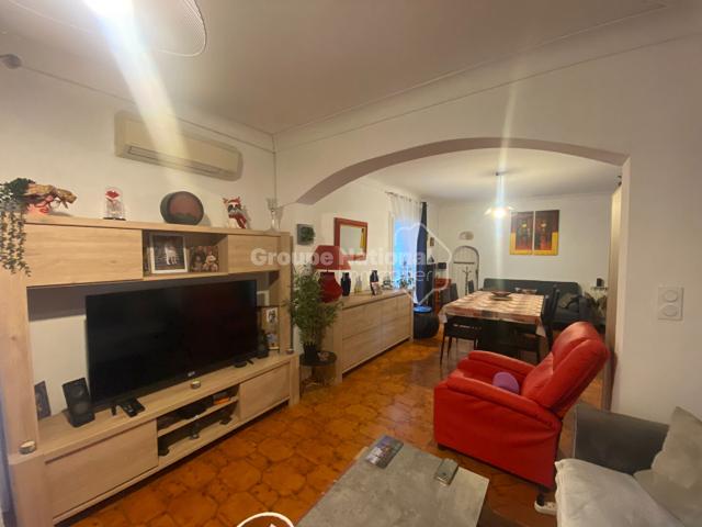 Location appartement 88.6 m², Marguerittes 30320 Gard