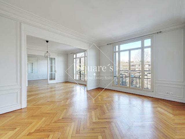 Location Appartement 8 pièces 259 m2 Paris 17ème