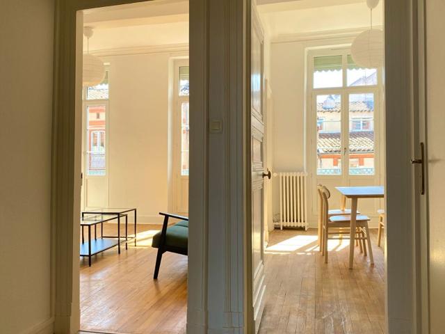 Location appartement, 93.34 m² T 3 à Toulouse, 1 596 €