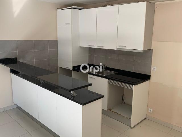 Location appartement, 91.91 m² T 3 à Saint Maur des Fossés, 1 490 €