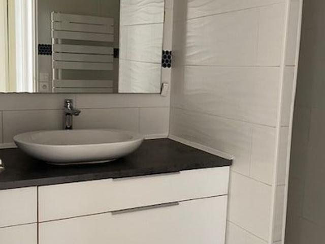 Location appartement, 91 m² T 3 à Écully, 1 500 €