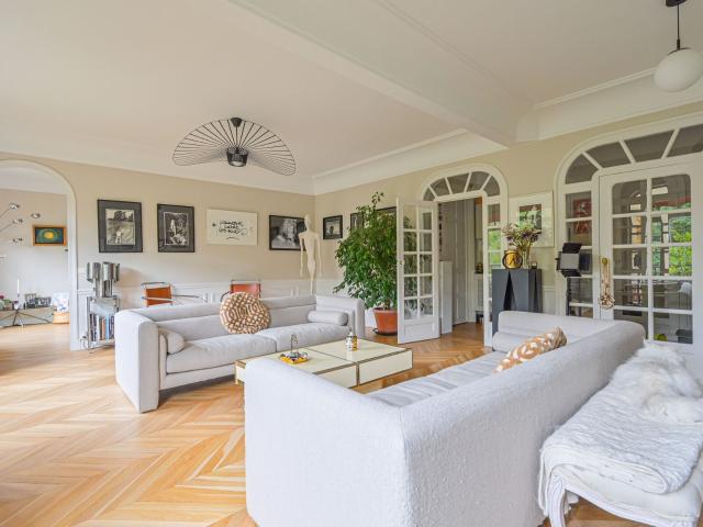 Location appartement, 92 m² T 3 à Paris 19, 3 234 €