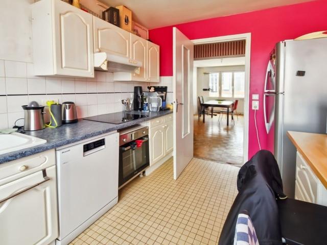 Location appartement, 94.36 m² T 5 à Reims, 976 €