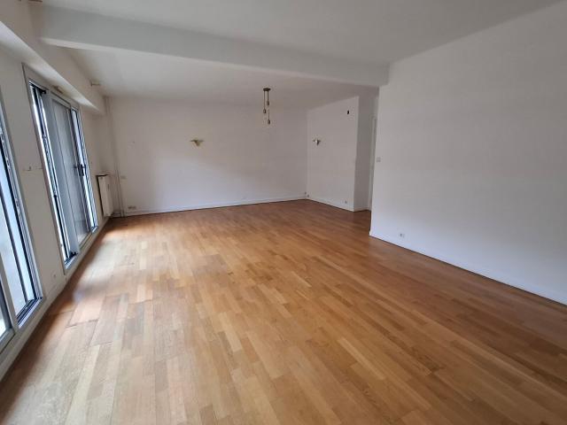 Location appartement, 95.5 m² T 5 à Compiègne, 1 150 €
