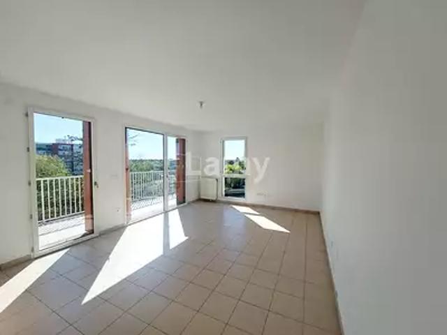 location appartement, 95.65 m² au dernier étage terrasse