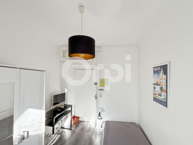 Location appartement, 9.34 m² T 1 à Nice, 580 €