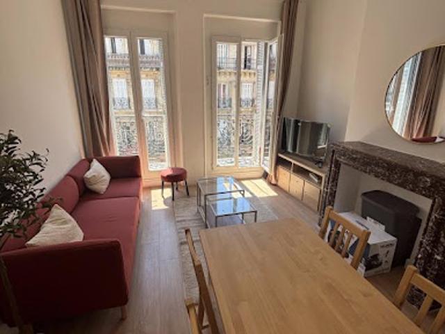 Location Appartement 0 pièces 93 m2 Marseille 1er