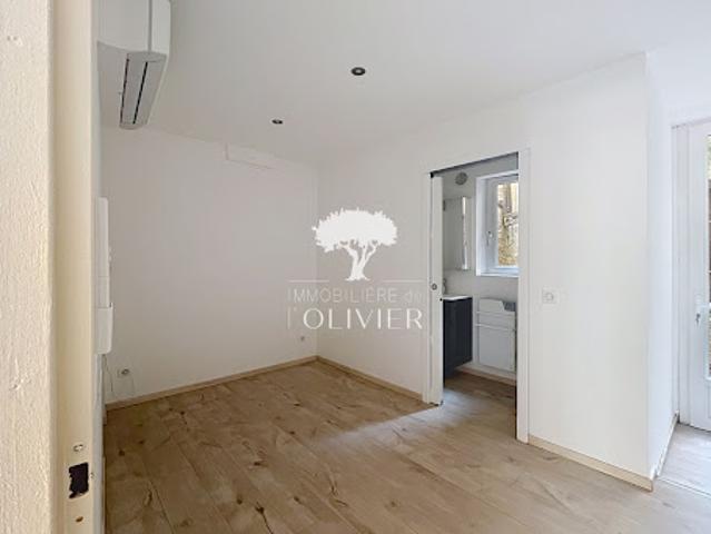 Location Appartement 0 pièces 28.11 m2 Apt