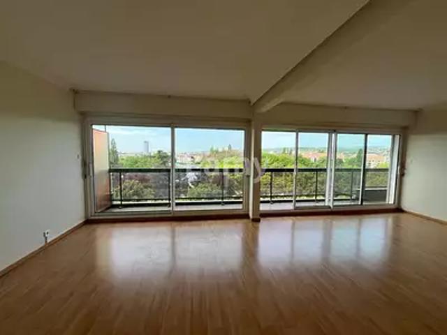 location appartement, 100.85 m²