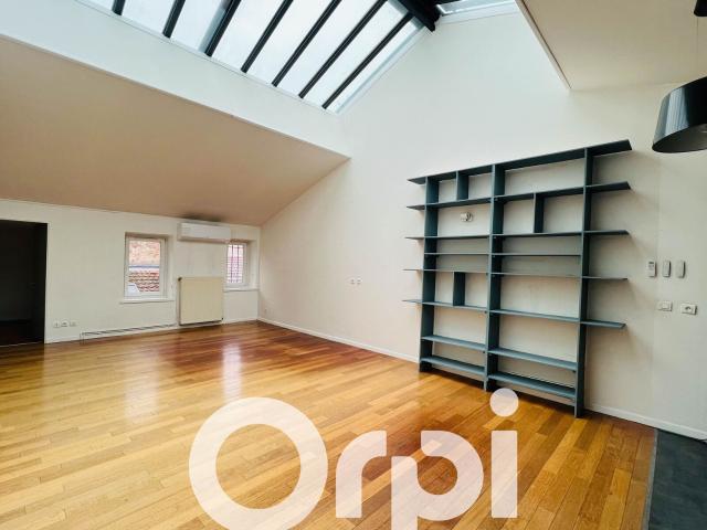 Location appartement, 100 m² T 2 à Nancy, 890 €