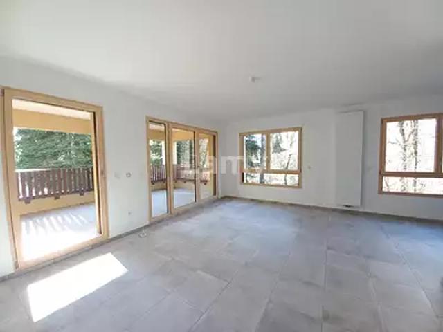 location appartement, 107.86 m²