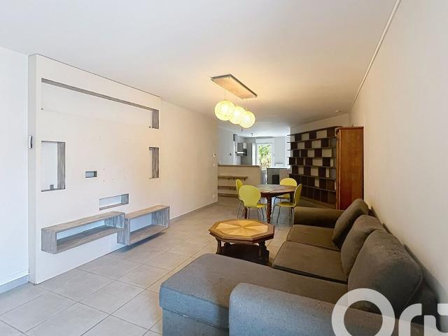 Location appartement, 107 m² T 4 à Villeurbanne, 1 549 €