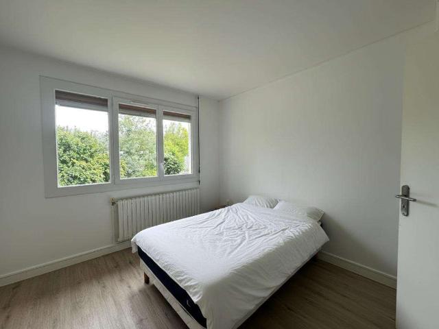 Location appartement 10 pièces Angers Belle Beille 49
