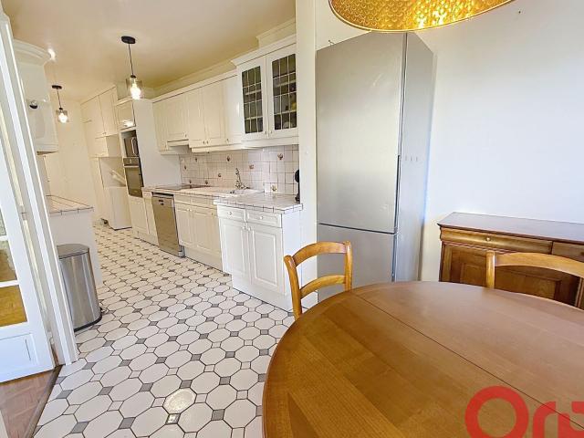 Location appartement, 114.82 m² T 4 à Châtenay Malabry, 1 950 €