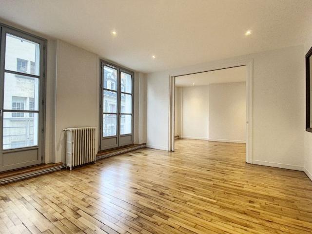 Location appartement, 119.27 m² T 3 à Blois, 960 €
