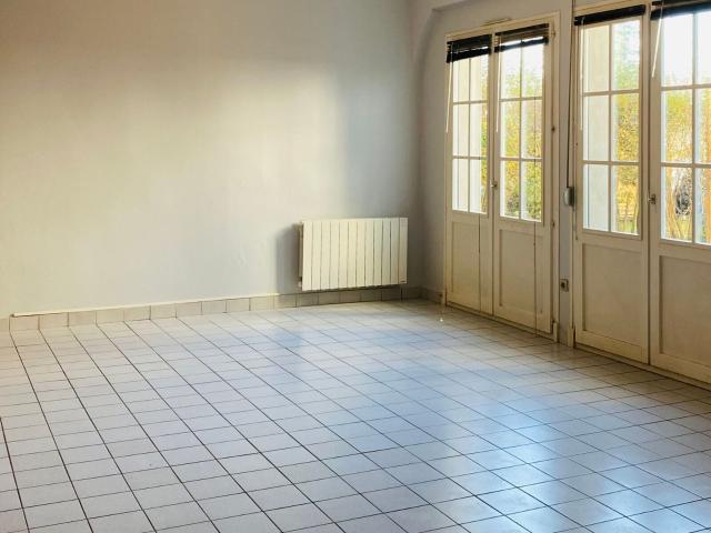 Location appartement, 119.61 m² T 5 à Coublevie, 1 000 €