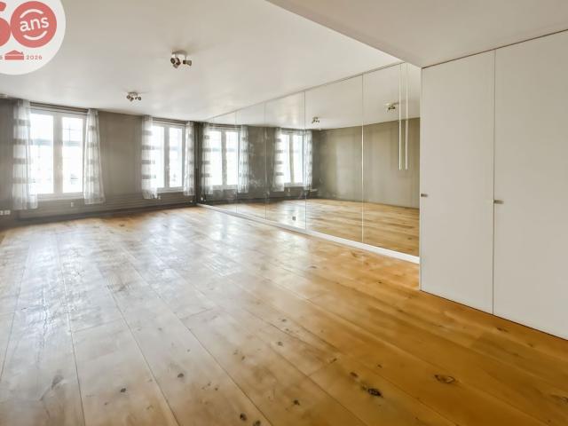 Location appartement, 123.8 m² T 4 à Arras, 1 200 €