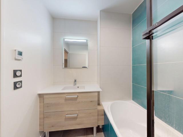 Location appartement, 139.41 m² T 5 à Lyon 4, 2 000 €