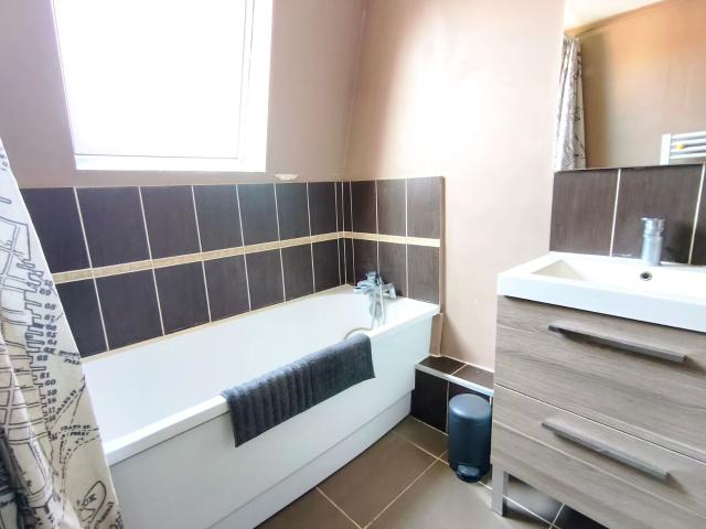 Location appartement, 14.5 m² T 1 à Tourcoing, 430 €