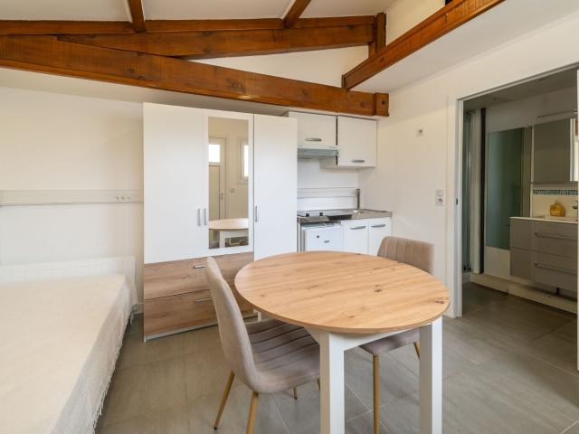 Location appartement, 15.65 m² T 1 à La Teste de Buch, 490 €
