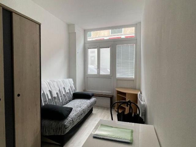 Location appartement, 15.74 m² T 1 à La Ferté sous Jouarre, 430 €