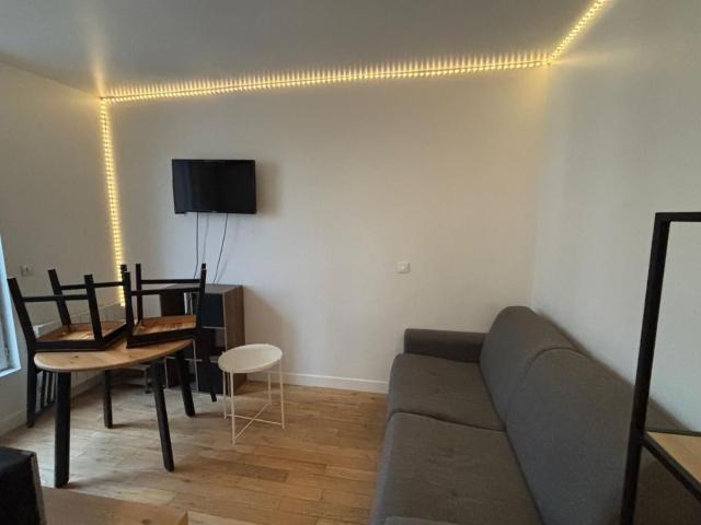 Location appartement, 16.78 m² T 0 à Le Kremlin Bicêtre, 836 €