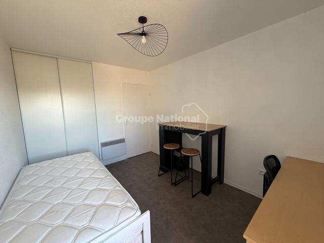 Location appartement 16.7 m², Nimes 30900 Gard