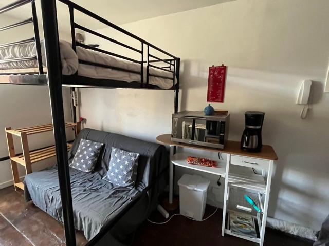 Location appartement, 16.7 m² T 1 à Mende, 295 €