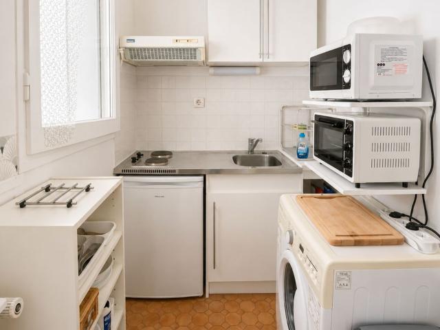 Location appartement, 18.47 m² T 1 à Marseille 11, 520 €