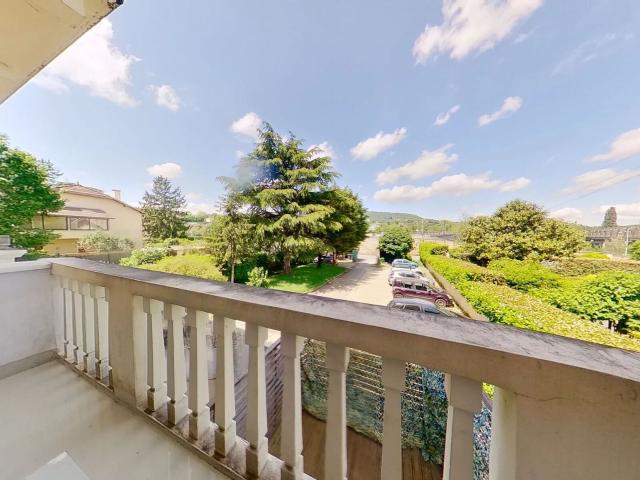 Location appartement, 18.6 m² T 1 à Caluire et Cuire, 550 €