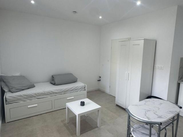 Location appartement, 19 m² T 1 à Uckange, 650 €