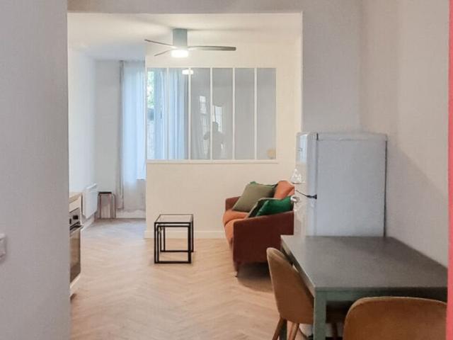 Location appartement 1 pièce Marseille 05 13005 868083