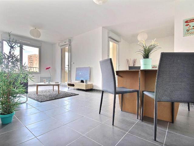 Location appartement 1 pièce MARSEILLE 26m² à 564.90€/mois CDC Habitat